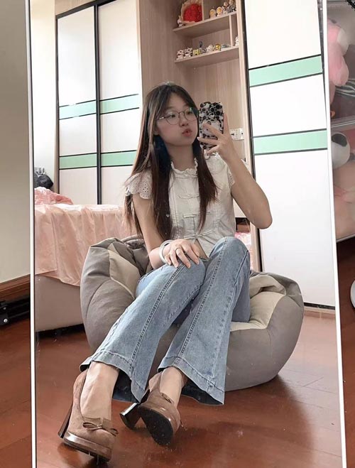 06白嫩光滑逼紧的舞蹈系实习妹妹