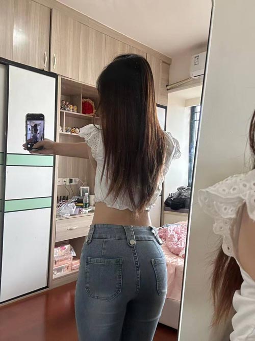 06白嫩光滑逼紧的舞蹈系实习妹妹