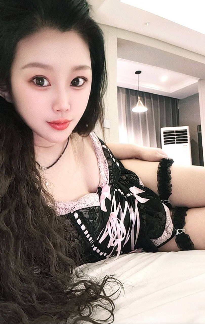 兰州个人兼职美眉璎珞 刚下海不久 23岁胸围36c