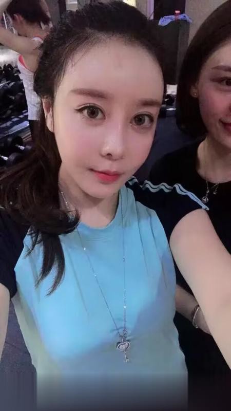 苏州风骚美女一枚性感美女,身材修长,C+的大胸