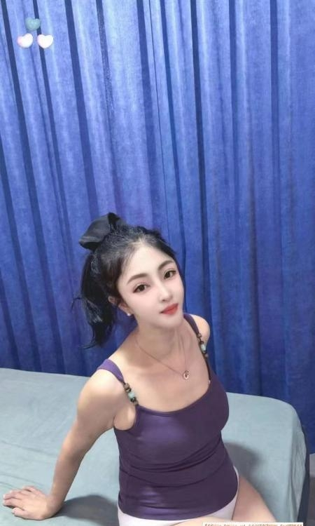 郑州市黑丝性感少妇