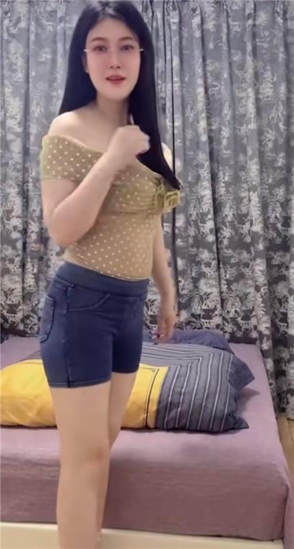 北京丰台小活姐姐抓龙筋