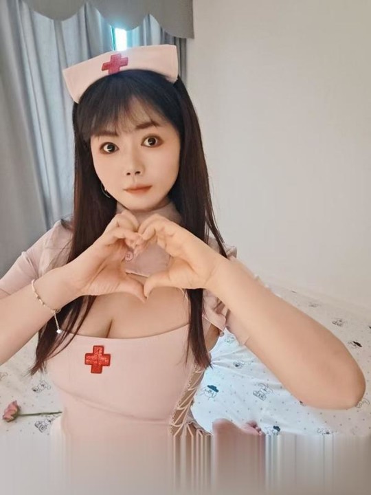 浙江-杭州拱墅肤白巨乳少妇琦琦