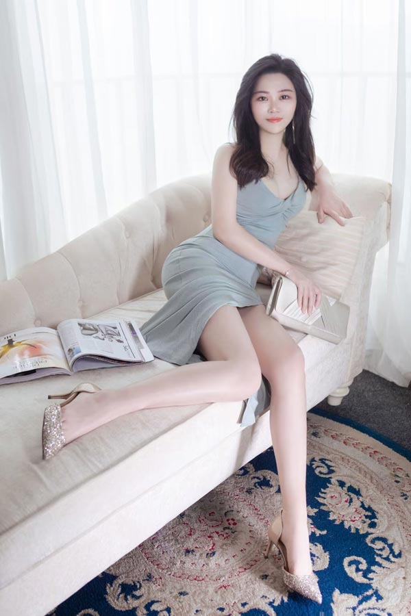 蒲黄榆北漂儿刚下海做,长相清纯、真人比照片好看