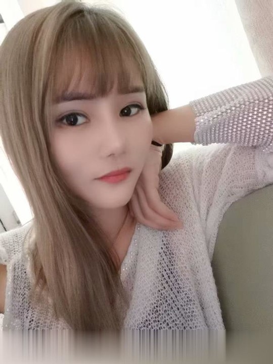 南京竹山路安琪.妹子身高至少168以上。身材修长,带点马...