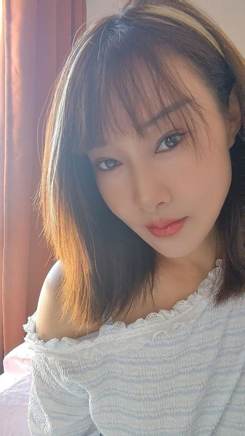 丰台角门东新人 刚从深圳来北京 五官精致 照片绝对真实