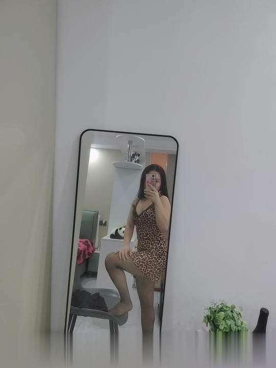 广东-深圳西乡翘臀泡泡人妻骚妇
