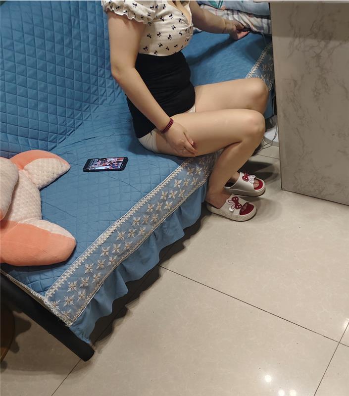 北京丰台轻熟姐姐大奶子大屁股,肉感十足