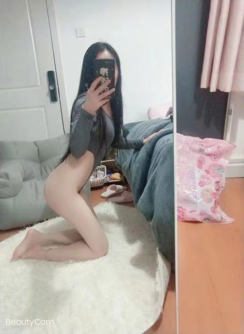 尝鲜!新鲜出炉的良家个人兼职妹子 娇小玲珑!(可上门)