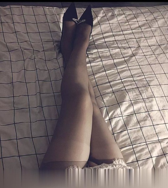 新街口肥臀黑丝熟女