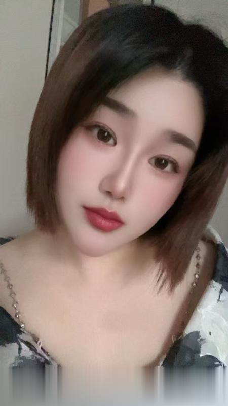 成都东门短发性感小少妇