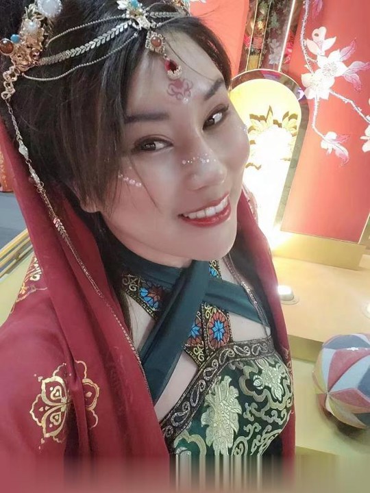 大胸骚女