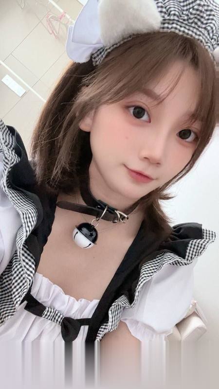 天河jk饭饭妹妹大学生兼职,身材不错