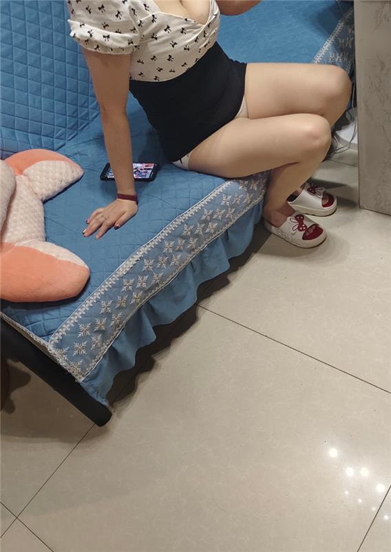 北京丰台轻熟姐姐大奶子大屁股,肉感十足