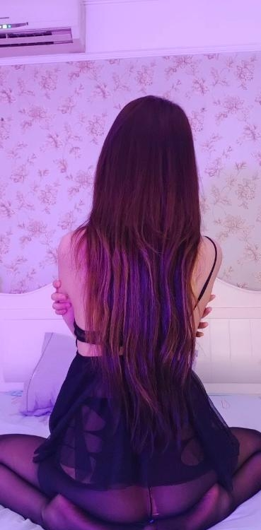 江北区黑丝大长腿小玥