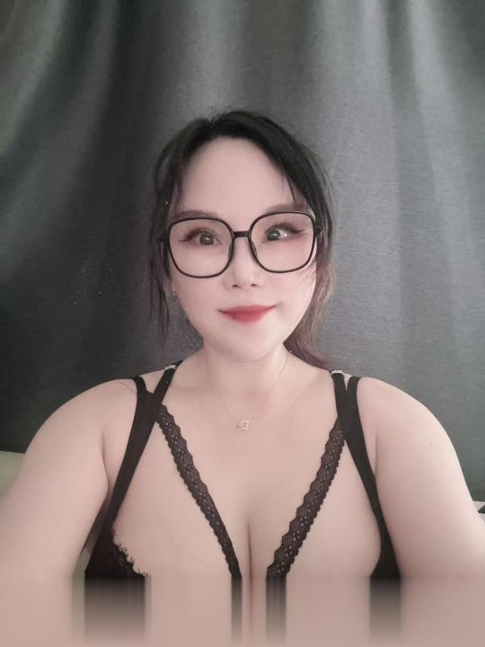 上海杨浦大奶茜茜