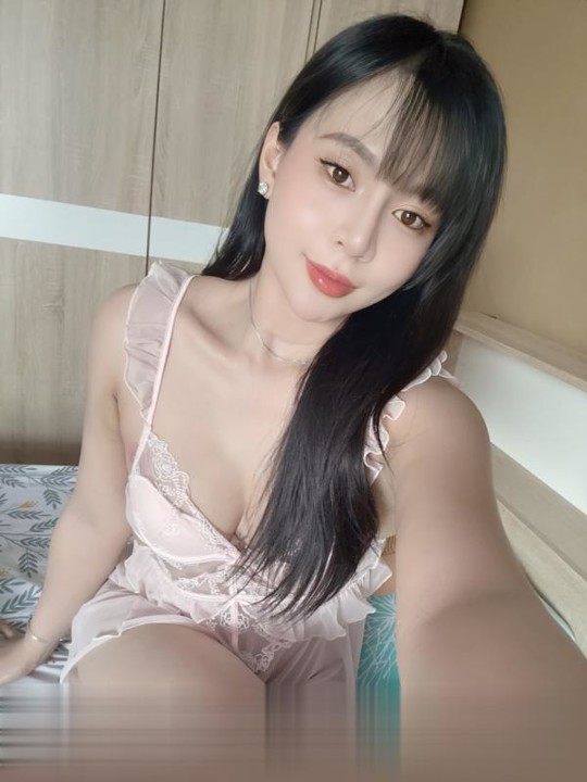 四川-成都肤白性感少妇