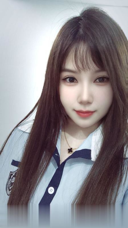 江苏-无锡惠山绮梦..穿着jk制服丝袜,颜值可以。微胖胸够大